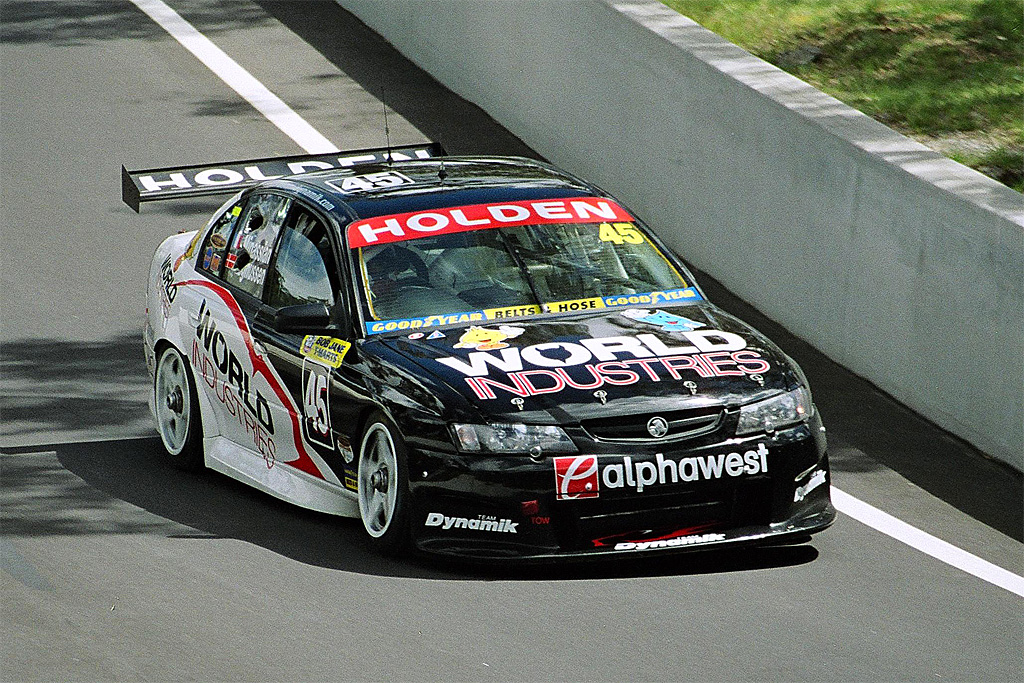 Jan Magnussen ved seneste optræden I Australsk V8 Supercar I 2003
(Foto: Christina Bergdahl)